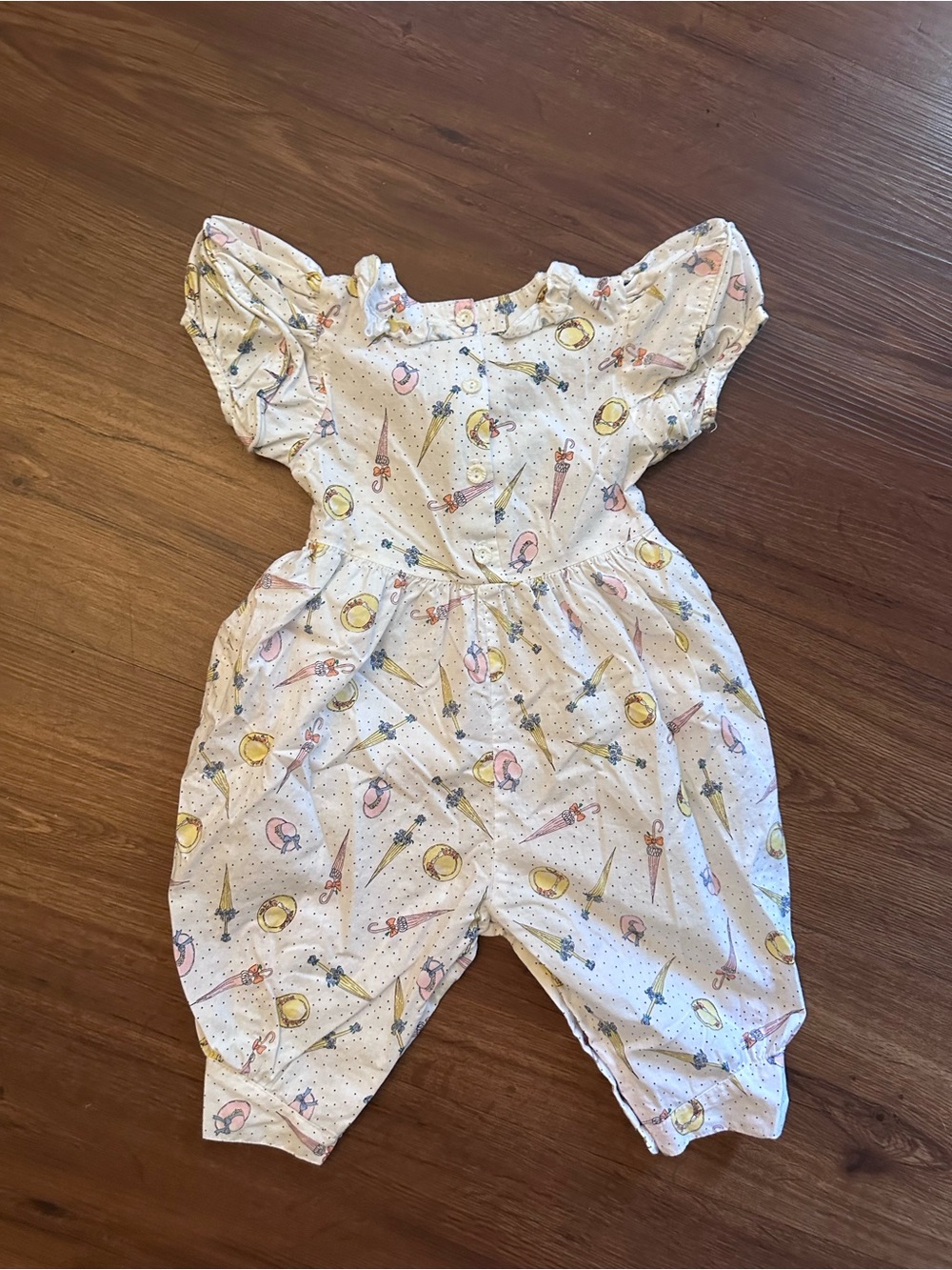 Vintage Adorable Baby Romper with AOP umbrellas & hats Print